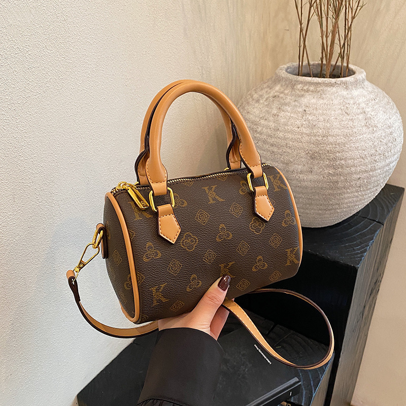 Designer Bag Women's Bag 2025 New Vintage Texture Old Flower Pillow Bag Boston Shoulder Crossbody Luxury Bag Handbag Trendy Women's Bag