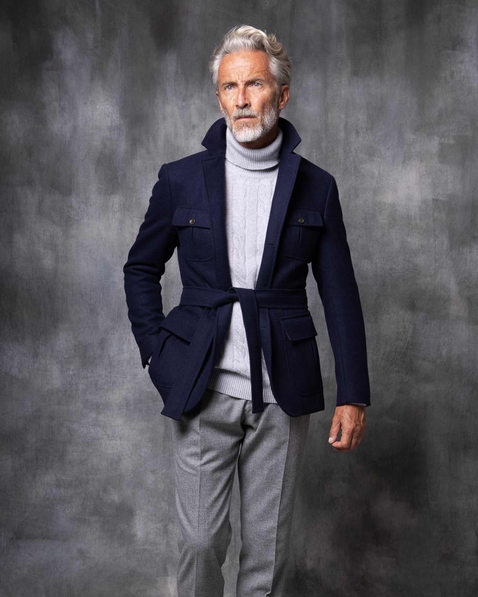 Vintage Men Suit Single Breasted Wool Blend Short Man Tailcoat Casual Peaked Lapel Business Blazers Overcoat Customized