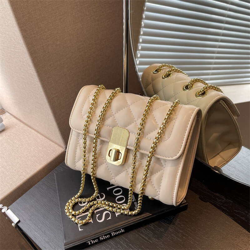 Quilted Bags Embroidery for Women 2025 New Versatile Chain Crossbody Designer Trendy Textured Fashion Single Shoulder Small Square Bag