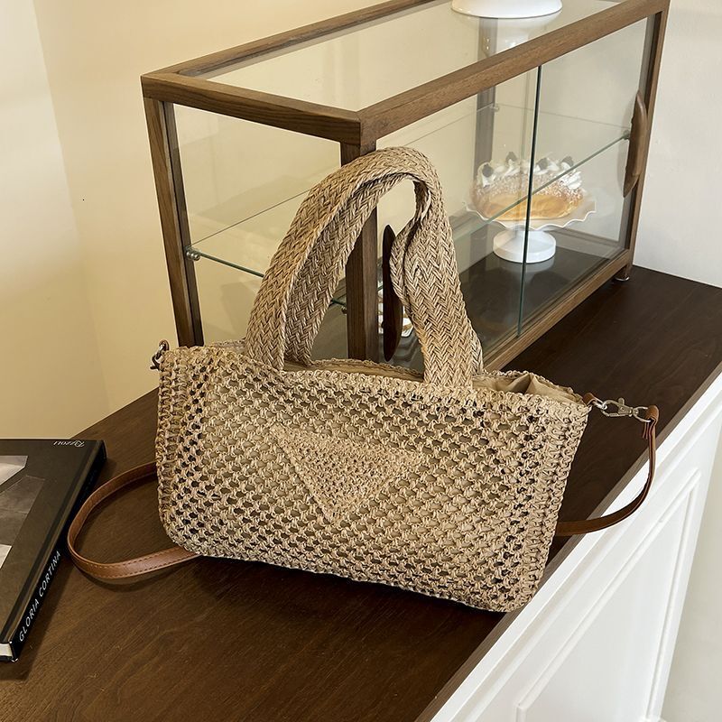 Large Capacity Hollow 2025 New Casual Commuting High-end Straw Single Shoulder Crossbody Travel Woven Bag Beach 7e4