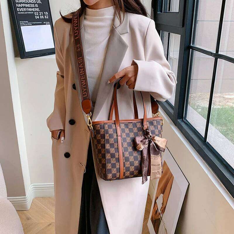 Water Resistant Women S Messenger Bag Leather Crossbody Shoulder Handbag Durable Travel Companion