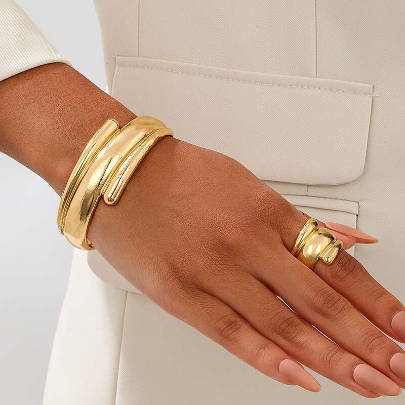 1 of Fashionable New Metal Glossy Geometric Women's Open Bracelet Ring Jewelry Set