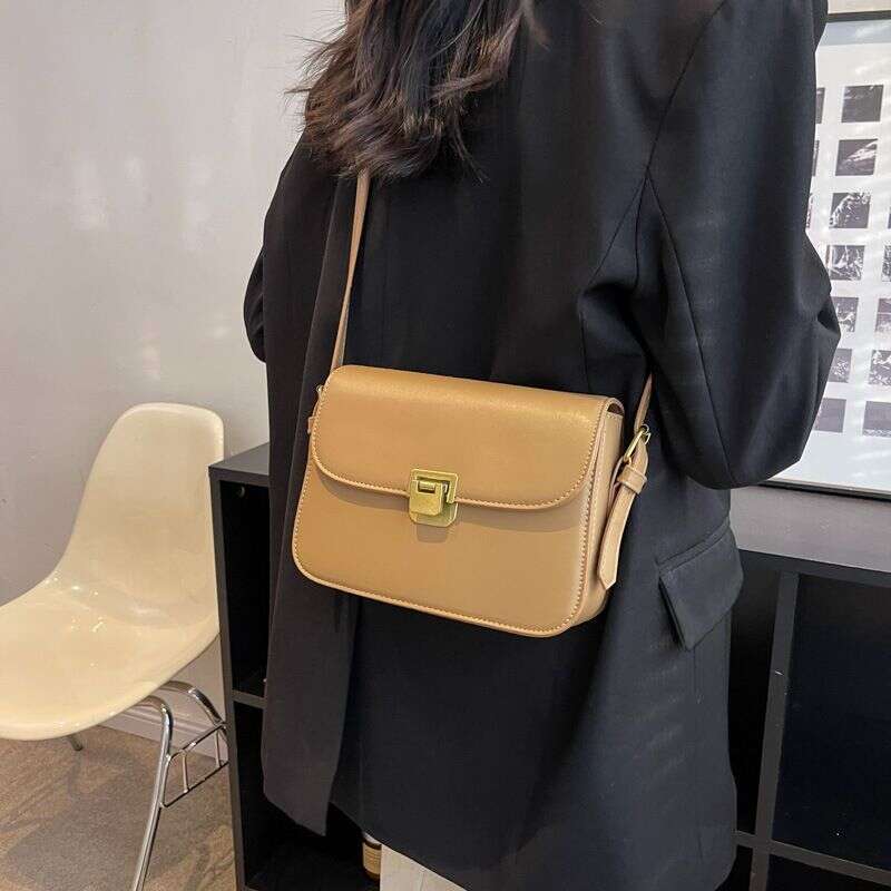 High-end Women's 2023 New Spring Fashion Simple Retro Shoulder Bag All-match explosive crossbody small square bag