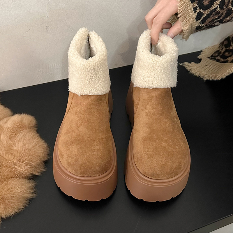 new Free delivery designer woman cotton boots Snow boots with plush fashionable and comfortable simple and warm boots