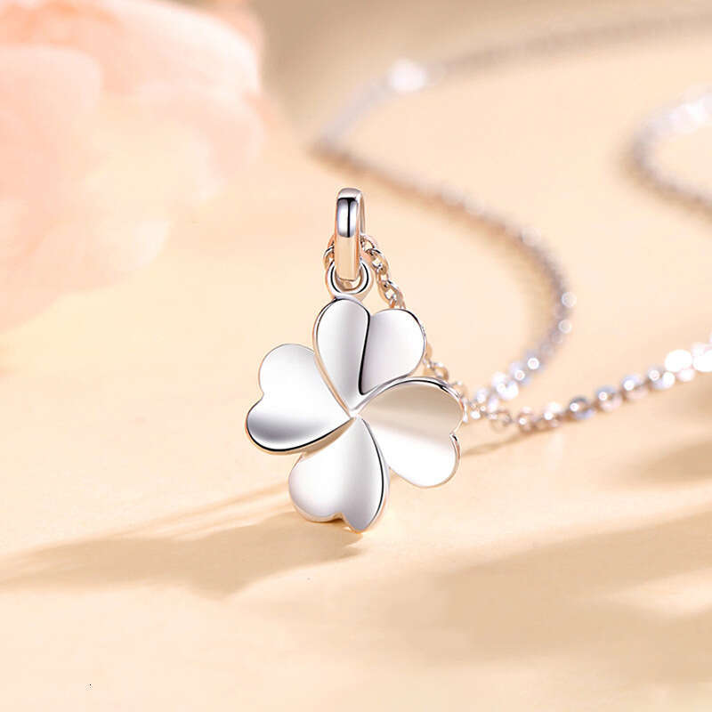 DHpet Lucky Four-Leaf Clover Necklace Women Fashionable Elegant Collarbone Chain Gift for Girlfriend Birthday Fresh Flower Pendant