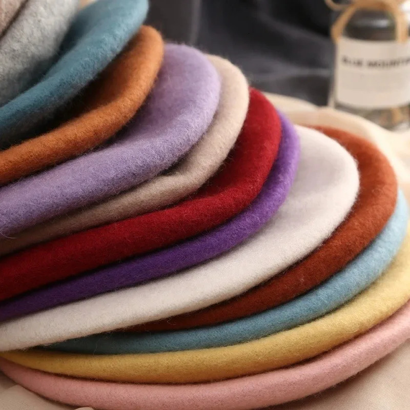 Multiple Colors Woolen Beret Hat for Women Men Classic Vintage Soft Painter Berets Hat Warm Autumn Winter Fashion Caps Ins Style 250819