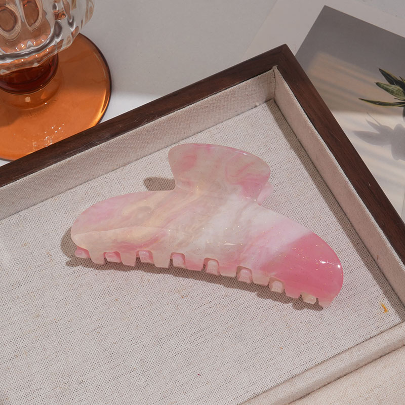 Marble-patterned clasp shark head jewelry