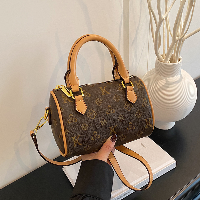 Designer Bag Women's Bag 2025 New Vintage Texture Old Flower Pillow Bag Boston Shoulder Crossbody Luxury Bag Handbag Trendy Women's Bag