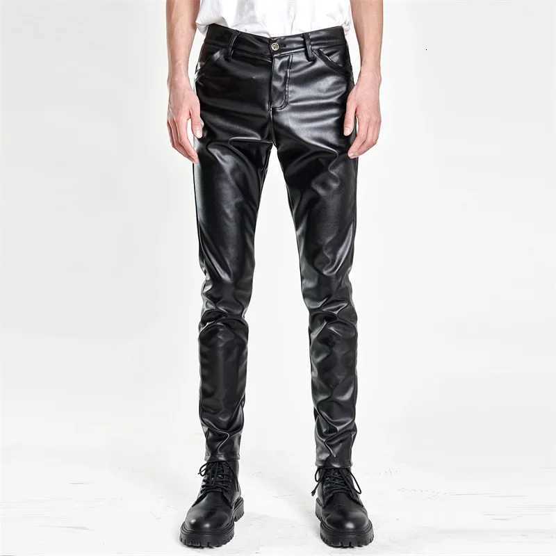 New Men Solid Color Slim Fit Faux Leather Pants Green / White / Black Men Bar KTV High Street Biker Trousers W250819