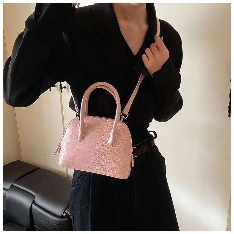 Parisian Inspired Clutch Bag Vintage Crossbody Strap Design Minimalist Leather Tote With Fashionable Gold