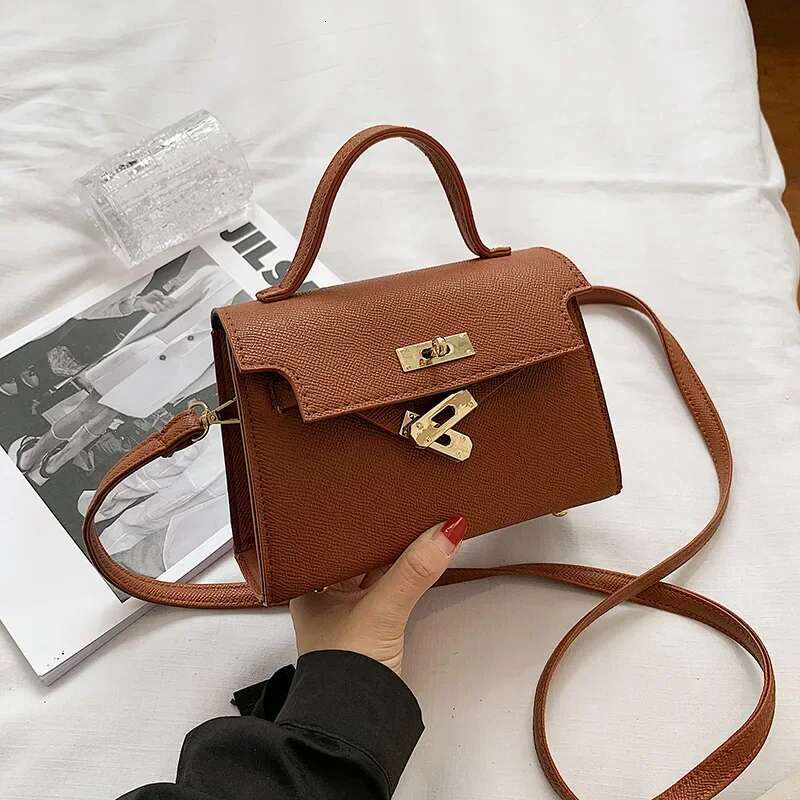 Hot Selling New Style With Lock Closure Fashionable Women Trendy Women's Shoulder Popular Crossbody Bag Designer Bags