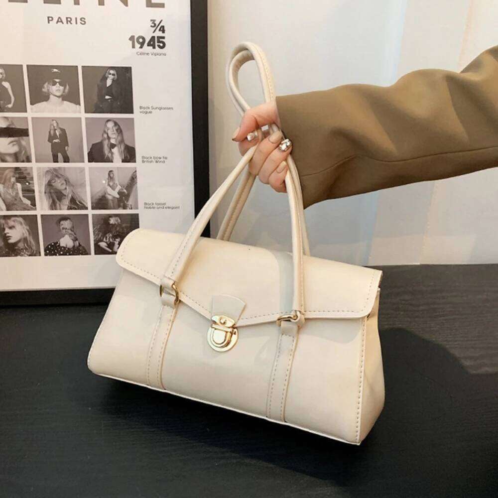 Retro Shoulder Bags High Grade Sense Underarm Tote Vintage Red Ladies Commuter Bag PU Leather Handbag Purse England Style