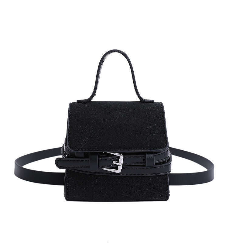 Korean Version Fashionable Versatile Crossbody for Women 2025 Summer Bags Niche Texture Cute Mini Shoulder Designer Earphone Bag