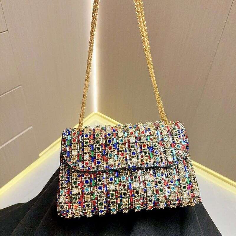 New Celebrity Chain Handheld Fashionable Pai Team One Shoulder Crossbody Small with Dia Embedding Banquet Bag