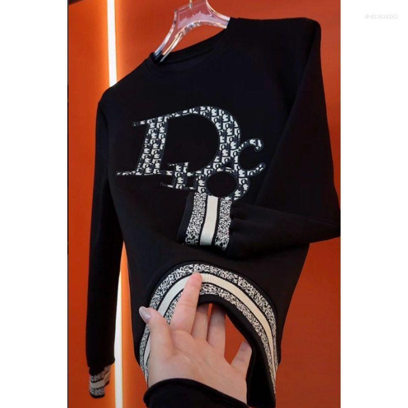 Men's Hoodies Autumn And Winter Sweatshirt Round Neck Long Sleeve All-match Loose Niche Design Sense Slimming Western Style