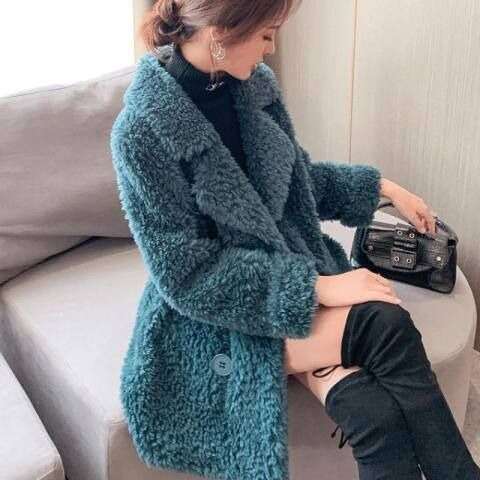 Thickened Lamb Velvet Jacket Women's Mid-Length Hot Sale Of The Season Winter New Loose Slim Fur Integrated Particle Velvet Coat