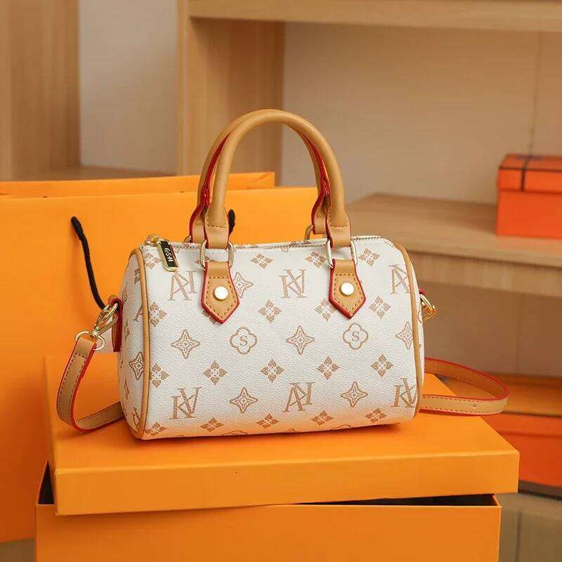 Fashionable Leather Tote With Letter - Vintage Crossbody Purse For Women, Trendy Paris Designer Shopper Bag Large