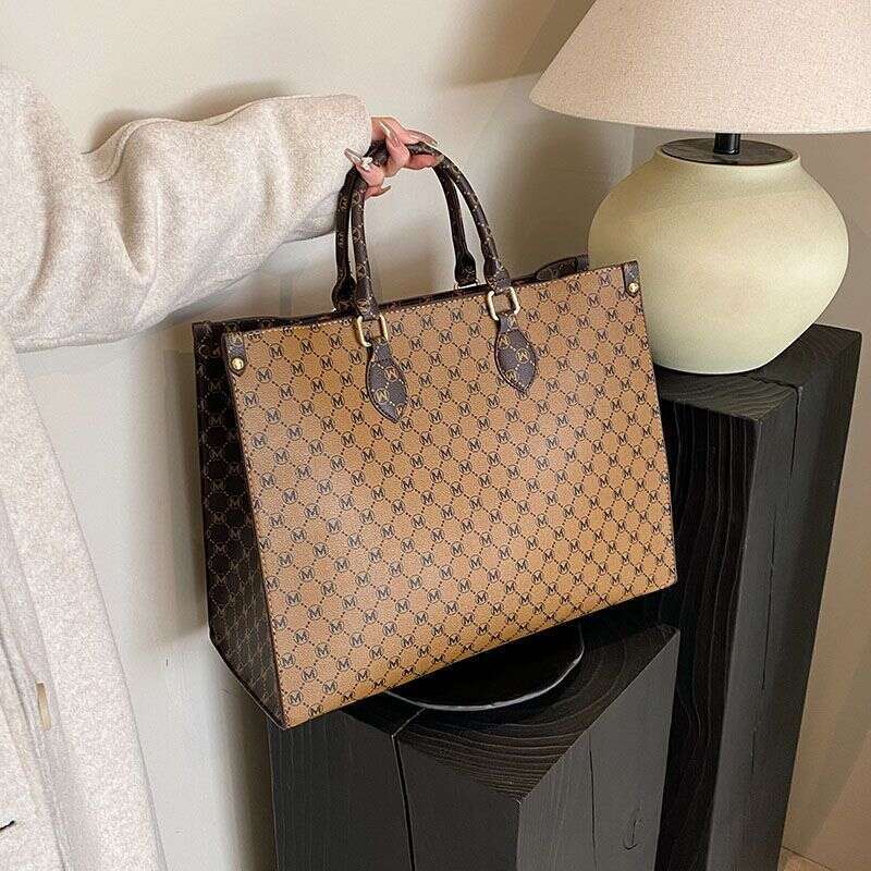 business multifunctional travel shop tote teenage female college students, rookies and white-collar workers, perfect for