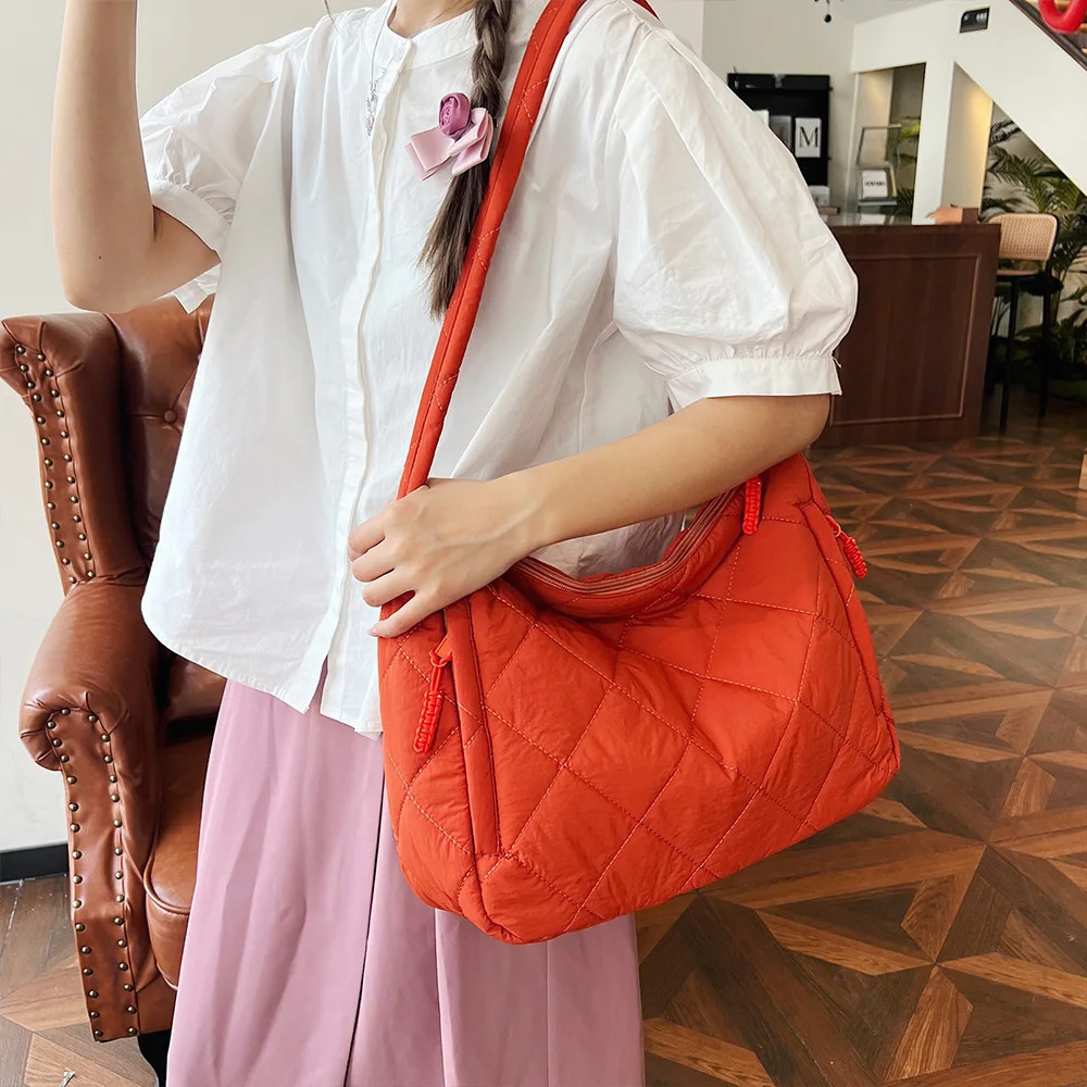 Quilted Large Capacity Single Shoulder Crossbody Bag Womens Cotton Bag Casual Lightweight Pleated Fashion Tote250813