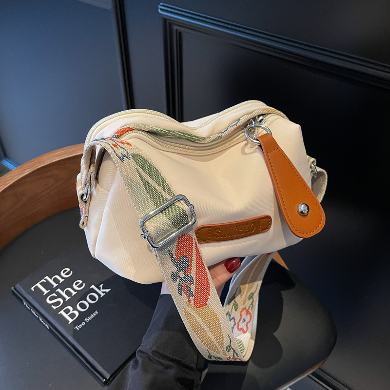 2025 autumn new shoulder bag design wide shoulder strap crossbody bag fashion canvas bag simple women's crossbody bag designer bag women's s