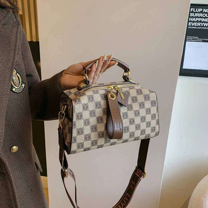 Designer Luxury Premium Quality Ladies Messenger Bag Leather Crossbody Shoulder Handbag Brand Women Tote Purse Stylish