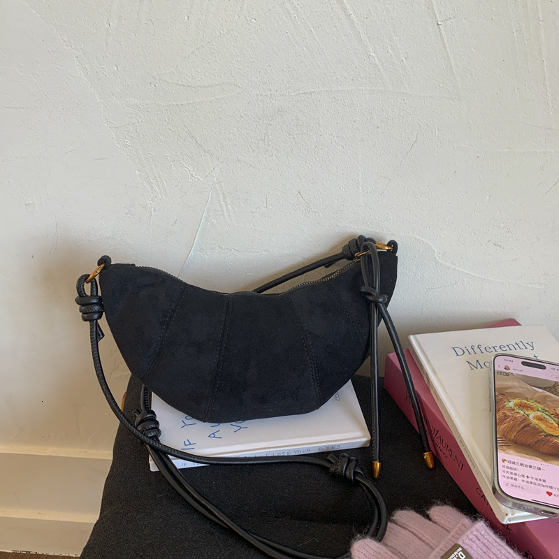 2025 Autumn Early Autumn Fashion Dumpling Bag New Women's Bag Niche Simple Shoulder Bag Korean Fashion Women's Corner Bag Women's Cross