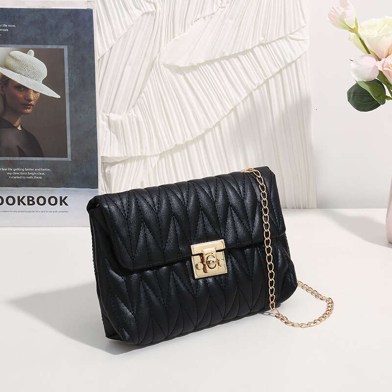 2023 New Hot Selling Versatile Shoulder Fashion Chain Small Fragrant Women's Crossbody Bag