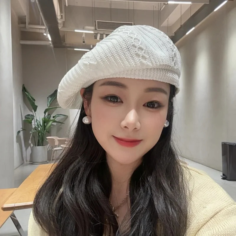 Winter Berets Caps for Women Vortex Solid Wool Woven Thickened Warm Painter Hat Vintage Knitted Hat for Girls Winter Hat Bonnet 250819