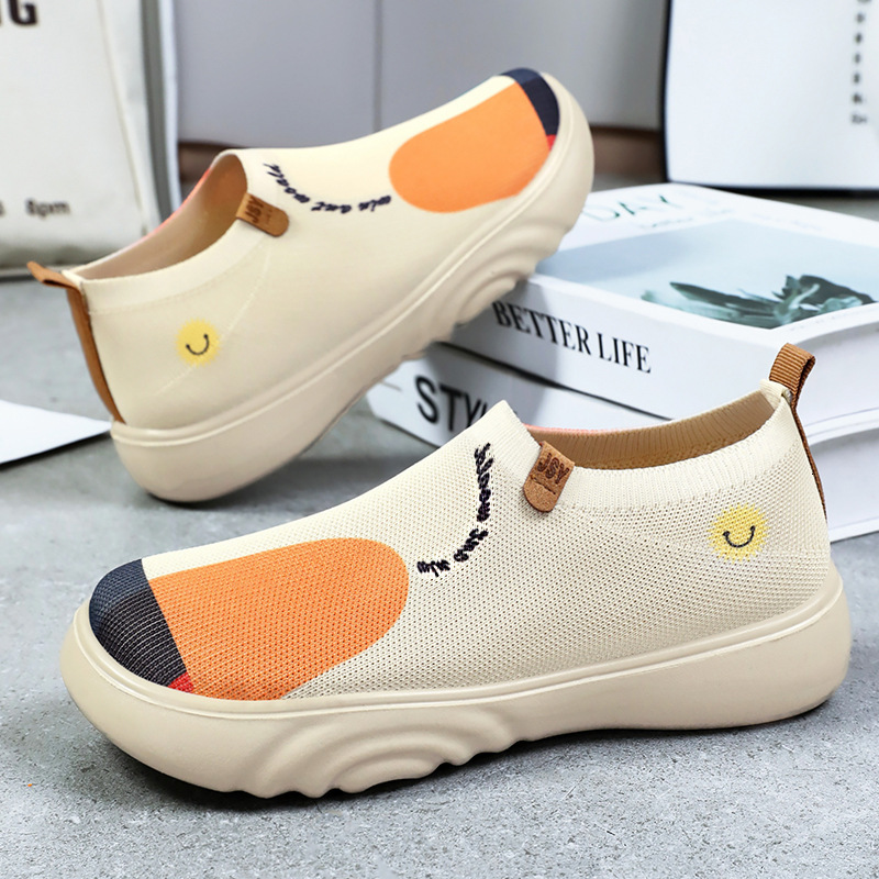 2025 New Women's Summer Beijing Cloth Shoes Fashion Painting Casual Shoes Designer Shoes Soft soled Women's Walking Shoes