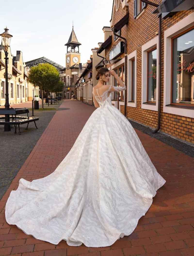 Fashion Crystal Beading Ball Gown Wedding Dresses Elegant Long Sleeve Bridal Gowns Customized Glitter Lace Robe De Mariee