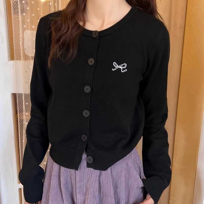 Embroidery Cropped Cardigans Women Long Sleeve Knitwear Tops Autumn Winter Casual O Neck Korean Ladies Black Sweaters XJ250819