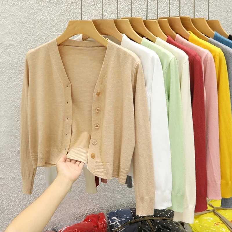 2025 Autumn New Black Wearing Outside Sweater Korean Style V-neck Knitted Cardigan Solid Color Long Sleeve Casual Tops XJ250819