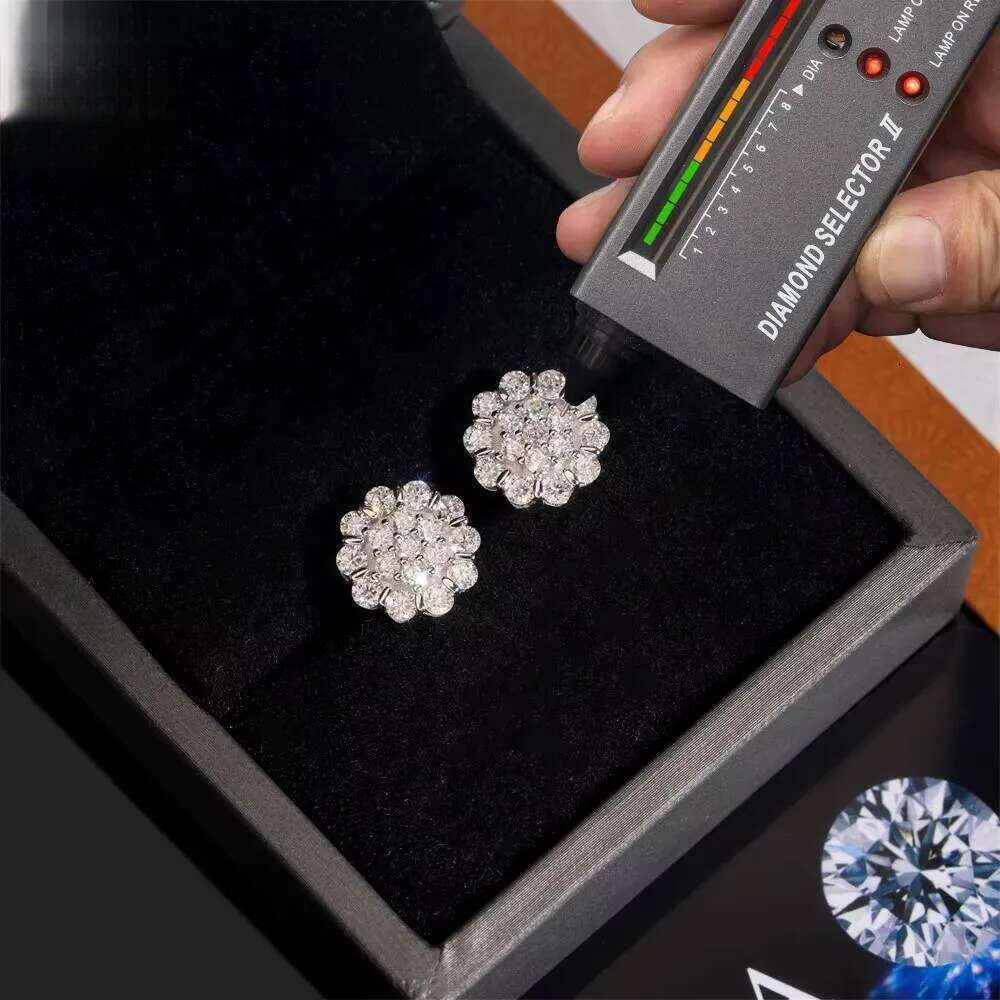 Pass Dia Tester Hip Hop High Quality Sier Screw Back S Cluster Moissanite Stud Earring