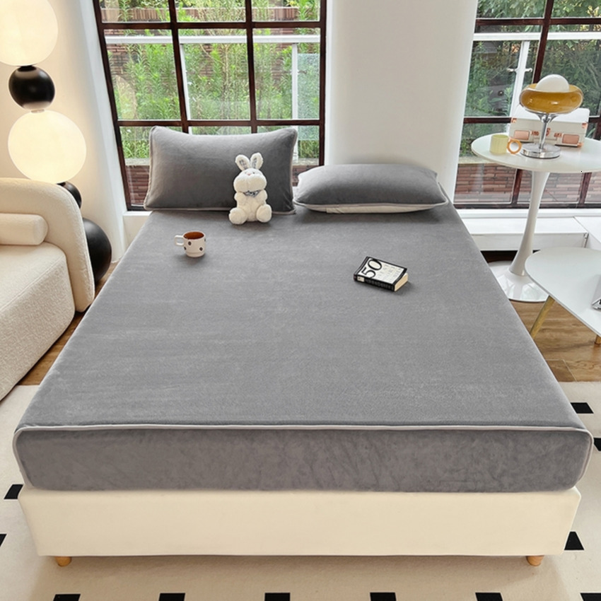 (General) Angel 2025 New Solid Color Printed Single Layer Milk Veet Bed Sheet Mattress Protector