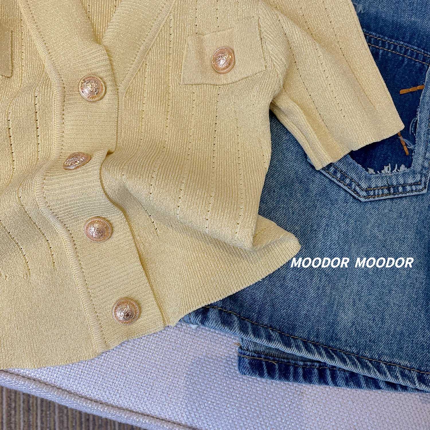 2025 New Thin V-neck Knitted Short Sweater Cardigan with Gold Button Ice Silk for Womens Summer Hollow Slim Fit Top XJ250819