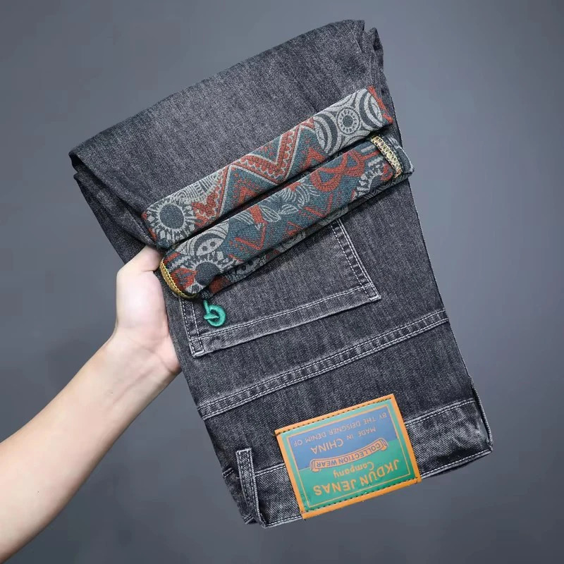 Summer Mens Embroidered Denim Shorts Fashion Straight Slim Personality Streetwear Jeans Male Bermuda Short Pants 250819