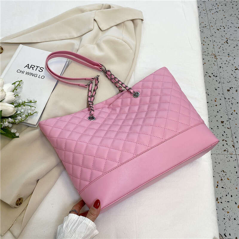 Large Capacity Quilted for Women Summer 2025 New Versatile Fashion Chain Shoulder Handheld Shopping Tote Bag