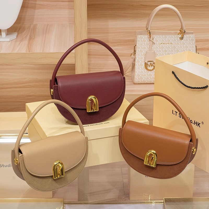 LORDLY KNACK Genuine Leather Saddle Bag Lightweight Designer Handbag for Women - Simple, Versatile Casual Fashion Tote XJ260206