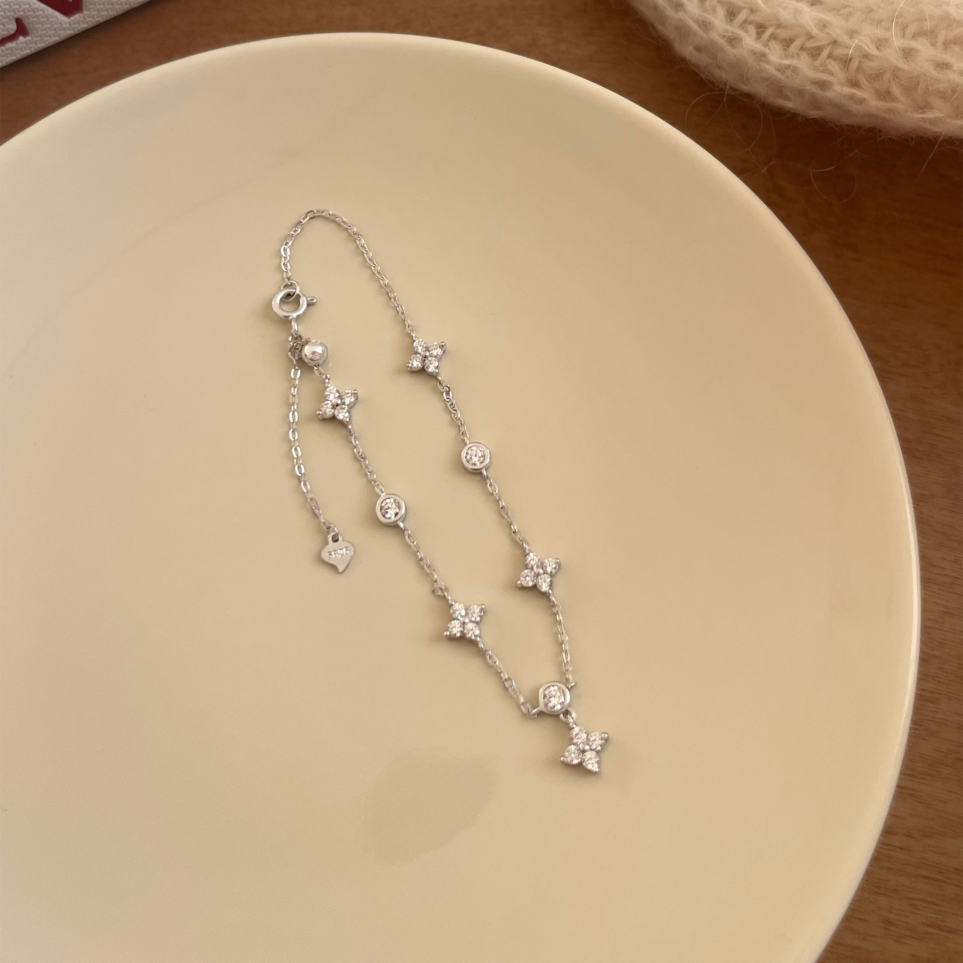 French Style High-End Leaf Clover Sparkling Zircon Bracelet 2025 Summer New Non-Fading Versatile Women's Jewelry