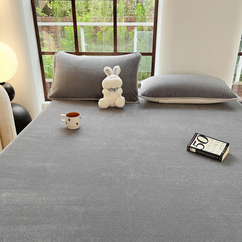(General) Angel 2025 New Solid Color Printed Single Layer Milk Veet Bed Sheet Mattress Protector