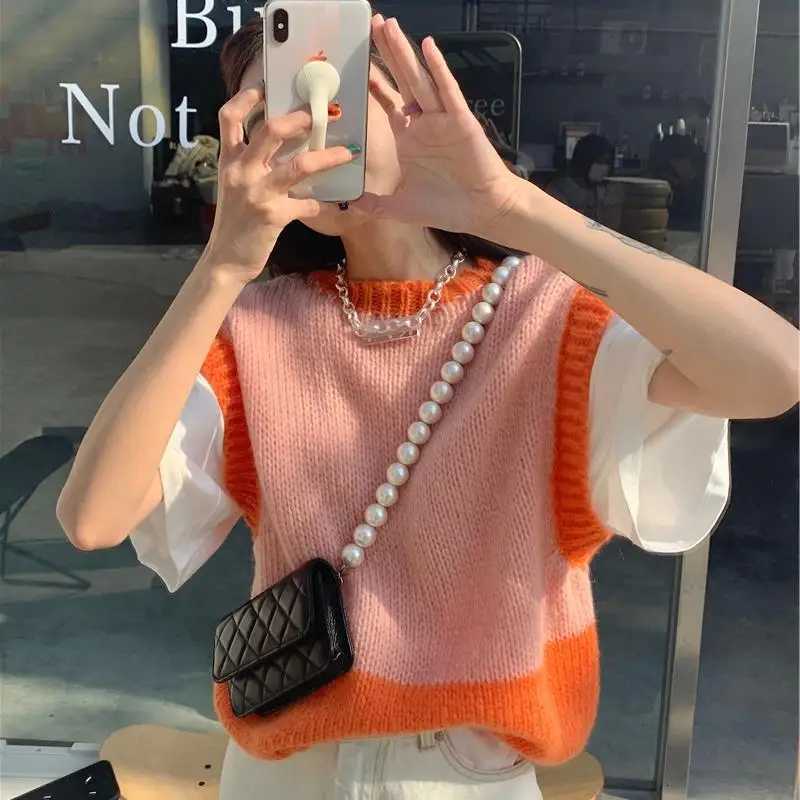 Graphic Cute Striped Knit Tops for Women Vest Kaii Womens Sweater Round Neck Modern Cashmere Sale 2024 New Collection Warm XJ250819