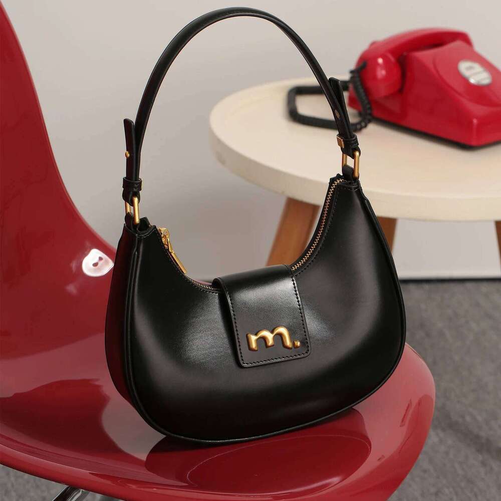 Hot Selling Crescent Fashion High-End Genuine Leather Textured Small Handheld Shoulder Bag Halloween Original Designer-Inspired Handbag Designer Bags