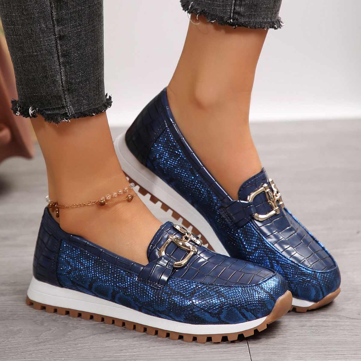 Large Size Metal Buckle Thick Sole Round Toe 2025 Autumn Winter New Fashion Women's Casual Shoes ddmymoon