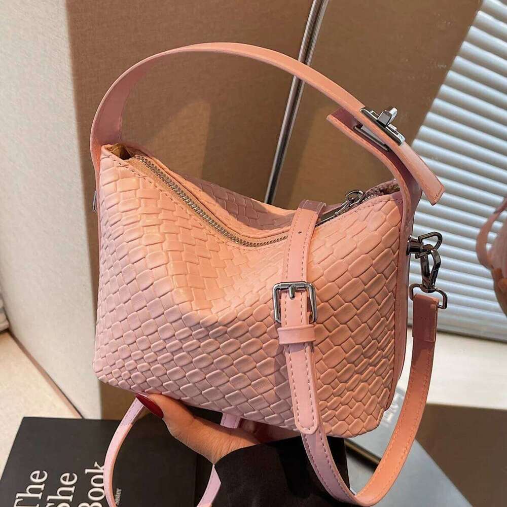 Summer Niche Fashion Dumpling Bag Women S Trendy Crossbody Bag Stylish Versatile Commuter Purse