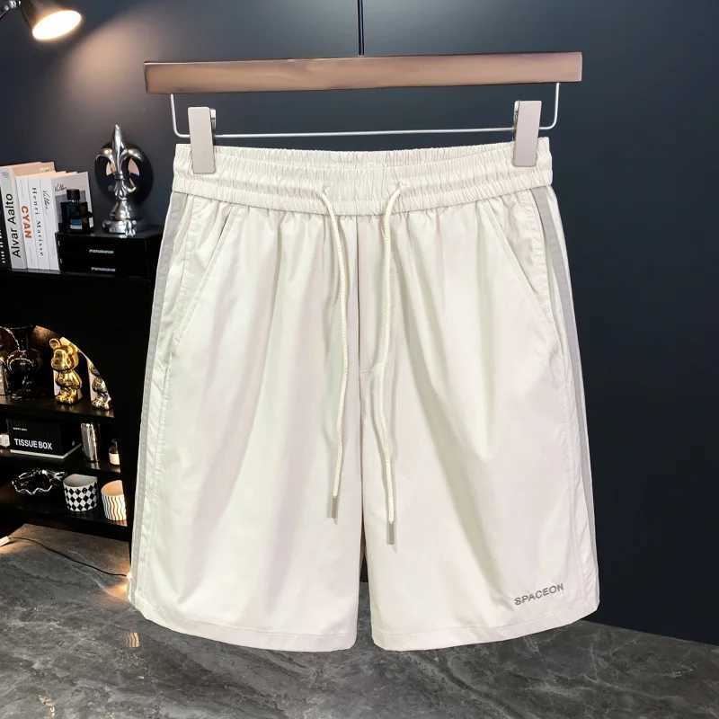 2025 new shorts for men in summer thin loose breathable elastic beach outdoor sports five-quarter pants W250819