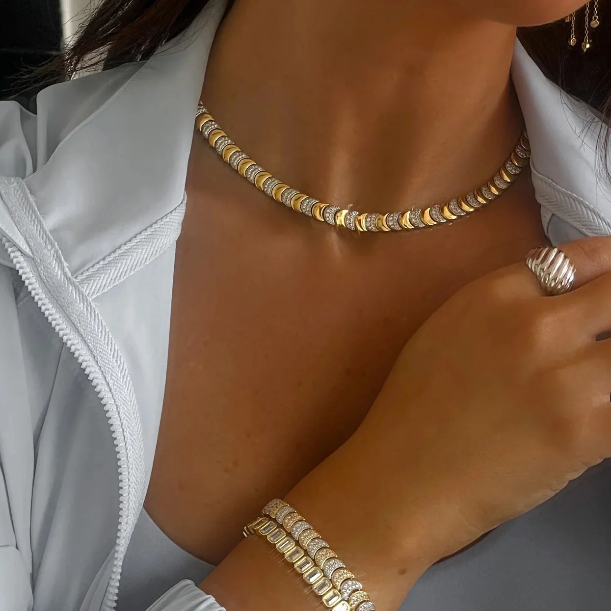 Gold Color Fashion Women Jewelry Set Geometric Shiny Plain Paved 5A CZ Moon Shaped Chain Choker Necklace Bracelet 250818