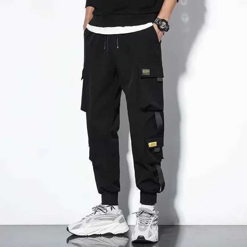 Male Casual Hip Hop Streetwear Sweatpants Pencil Pants Men Joggers Cargo Pants Multi-pocket Elastic Waist Harem Techwear Pants W250819