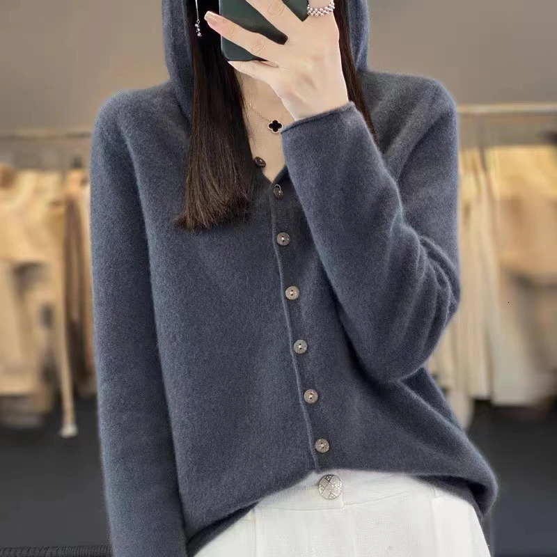 First Line 100% Merino Wool Knitted Cardigan Womens Autumn And Winter Hoodie Loose Sweater Fashionable Versatile Coat Top YC014 250819