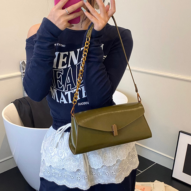 Free shipping designer This Year Fashion Trend Bag for Women New 2025 Women Niche Light Luxury Crossbody Bag Commuter Bag Underarm Bag Single Shoulder