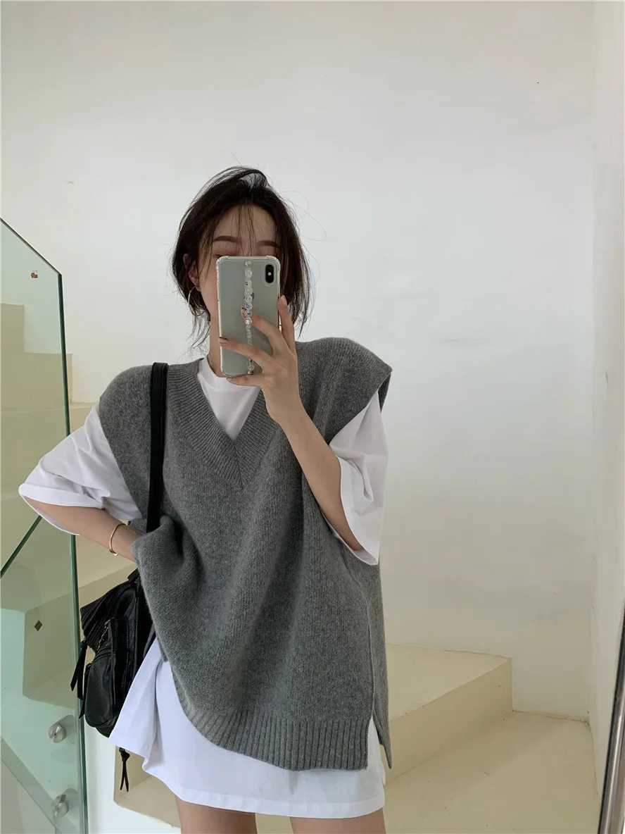 Women Cashmere Vest Sweaters Autumn and Winter Knitted Knitwear Vest Casual Loose Sleeveless Vest for Women XJ250819